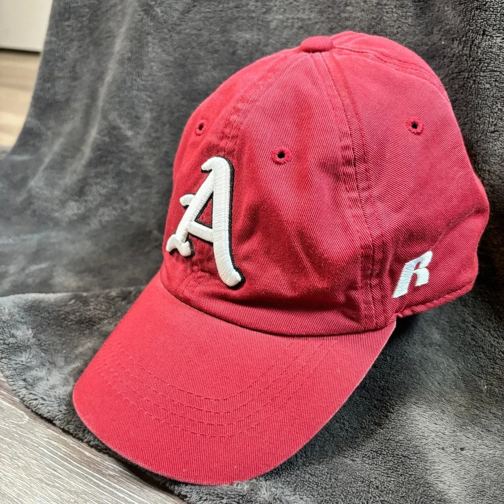 Russell Unisex Cotton Baseball Cap Arkansas Hoggs Razorbacks OSFM Red
